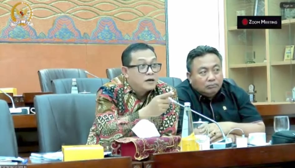 Sonny T Danaparamita Anggota DPR RI Komisi VI RDP Dengan Dirut PLN, Dirut LEN Industri, Dirut PT Danakersa (Youtube: Komisi VI DPR RI Channel)