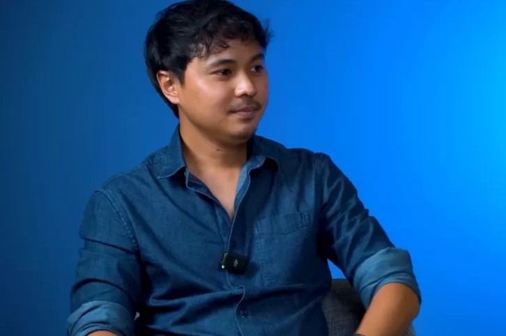 Awal mula CEO HMNS tertarik pada dunia parfum (YouTube Raymond Chin)