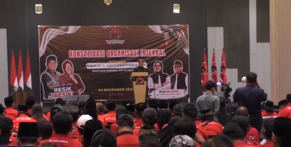 Sekjen PDI Perjuangan Hasto Kristiyanto Hadiri Konsolidasi di Banyuwangi, Ajak Kader Tingkatkan Gotong Royong dan Kekompakan di Pilkada 2024